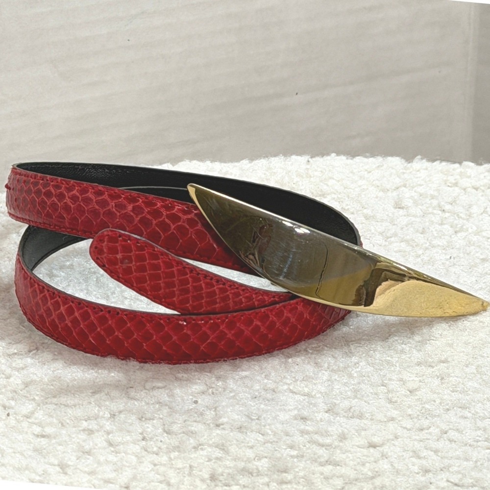 70s 80s Genuine Snakeskin Skinny Sheka Belt Gold Crescent Buckle 34 inches Retro